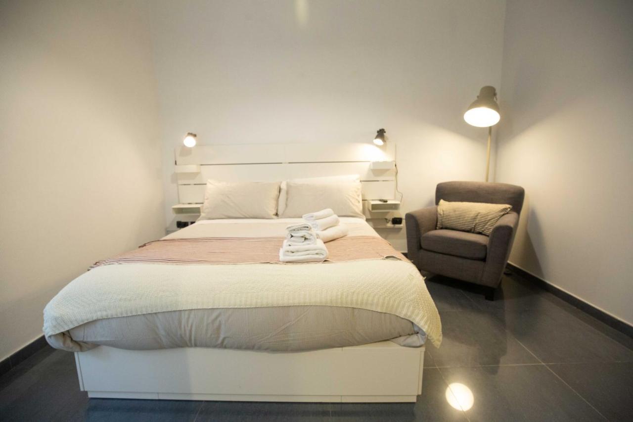 Il Giardinetto A Colori By Dimorra Apartment เนเปิลส์ ภายนอก รูปภาพ